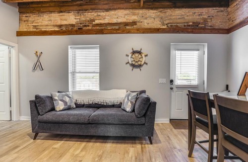 Canandaigua Apartment | Chic Apt in the Heart of Downtown Canandaigua