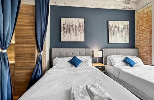 Downtown Dallas Apartment | Chic Loft 828 3bd Sleeps 16 Free Parking
