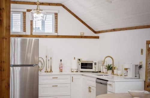 Grove City Apartment | Chic Retreat on Broadway Street!