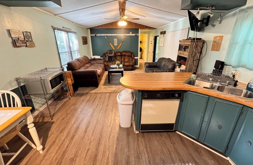 Cookson House | Chicken Creek Casa at Lake Tenkiller! HUGE LOT IN WOODED AREA CLOSE TO LAKE
