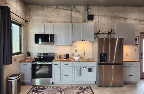Study Butte-Terlingua House | Cigar Mountain House