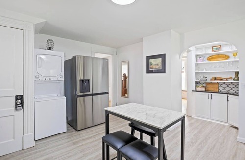 Canandaigua House | City of Canandaigua | 4 BR | 5 Mins to All Venues