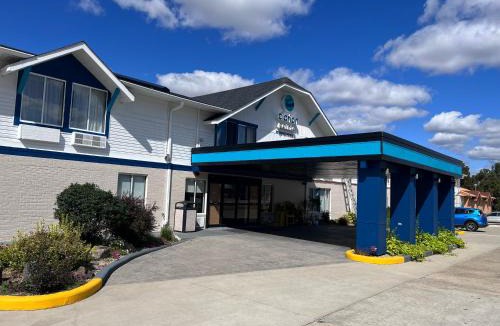 Jasper Hotel | Clarion Pointe Jasper