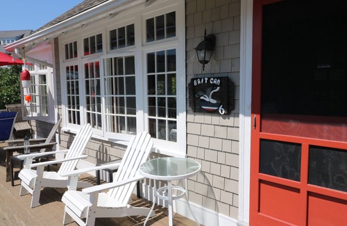 Kennebunk House | Classic Beach Cottage - Sept 12-19 & 19-26 700 dollar DISCOUNT - Quiet Weeks!