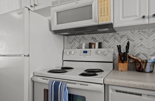 Indian Beach House | Classic Oceanfront Emerald Isle Cottage!