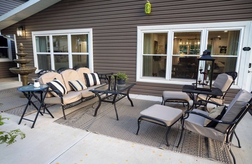 Wills Point Cabin | Classy Country Guest House close to Canton First Monday
