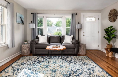 South Portland House | CLEAN 3 BD | 2 MILES TO CITY CENTER & PORTLAND