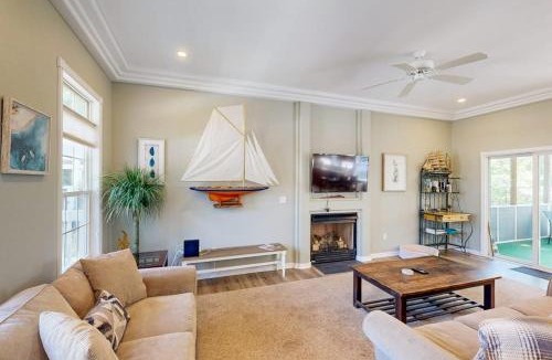 Clearwater House | Clearwater - 34031 Monterray Ave