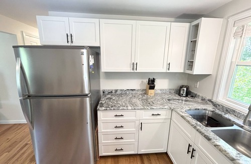 Peace Dale House | Close to URI and quaint downtown Wakefield. Fall dates just added.