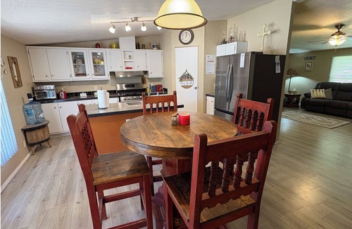 Logan House | Come find your Ute-opia at this amazing house in Logan, right by Ute Lake!