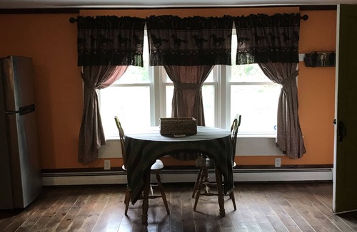 Hartford House | Come to Maine Find Your Freedom!