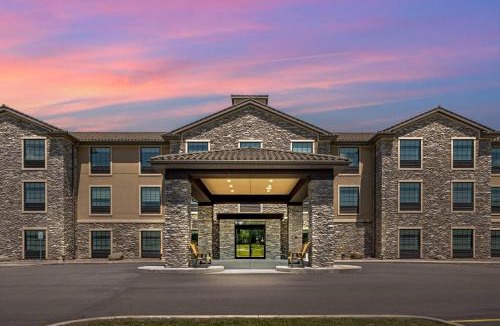 Medina Hotel | Comfort Inn & Suites Medina NY near Erie Canal