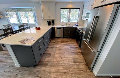 Carroll Cabin | Comfortable Family Cabin Rental for New Hampshire Glamping