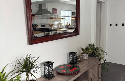 Verona House | Comfy three bedroom home near Pitt, CMU and downtown PGH attractions