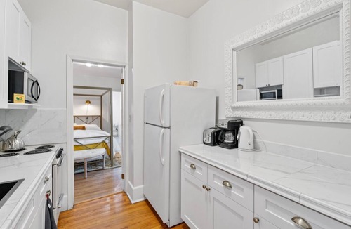 Ithaca Apartment | Comfy Victorian 2B/2Ba, Heart of City w/Parking