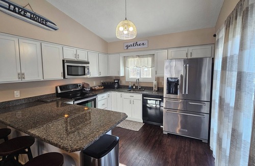 Conneaut Lakeshore House | Conneaut Lake Retreat with Hot Tub and Rustic Firepit, 3/8 miles to the Lake