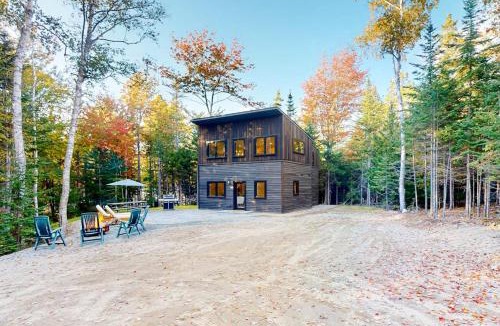 Lamoine House | Contemporary retreat with grill, firepit, & patio - walk to beach