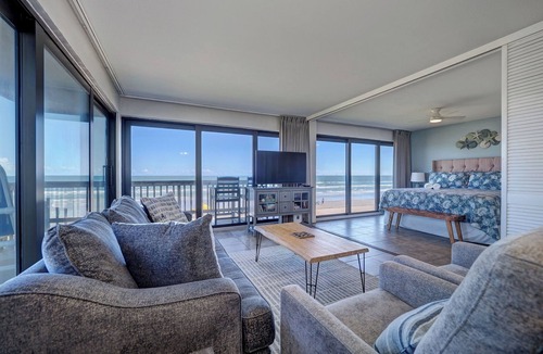 Corpus Christi Condo | Corner Beachfront Condo: Stunning 270° Views. Wraparound Balcony. Heated Pool