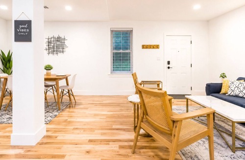 Corn Hill House | Cornhill1BED,Cozy,WiFi EquipKitchen TV+HighFalls