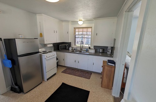 Stow Cottage | Cottage #7 - Lakefront Cozy Cottage with 1 bedroom in Charming Stow, NY