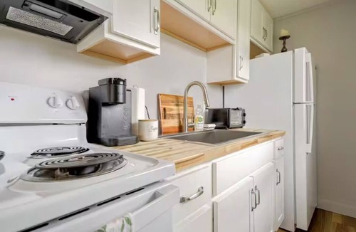 Livonia Center House | Cottage in Hemlock