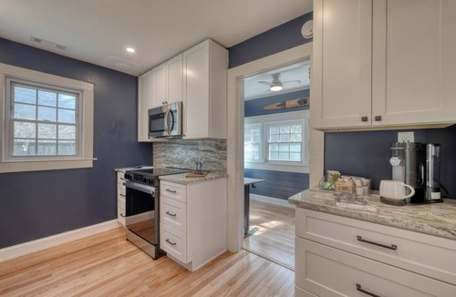 Hayesville Cabin | Cottage in the Country by Chatuge Home Concierge | Secluded Farmhouse Retreat on 11 Acres | Creek, Firepit & Mountain Serenity