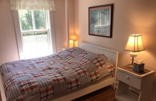 Brooksville House | Country Cottage with Gardens
