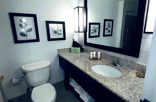 Queensbury Hotel | Country Inn & Suites by Radisson, Lake George (Queensbury), NY