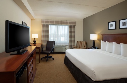 West Seneca Hotel | Country Inn & Suites by Radisson, Buffalo South I-90, NY