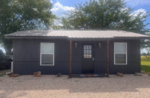 Cunningham House | Country living with a view in Pattonville Tx. 2 bedroom house with AC and WiFi.