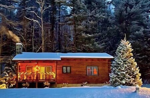 Lisbon Cabin | Country Log Cabin #1- In the heart of the White Mountains