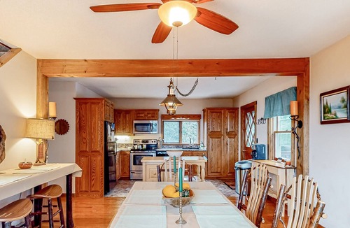 Beaver Cove House | Country-style home with gorgeous views, big yard, firepit & W/D