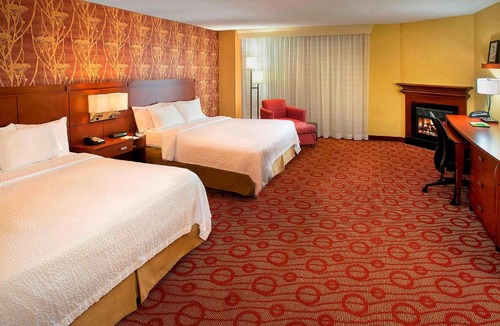 Fallsview Hotel | Courtyard by Marriott Niagara Falls