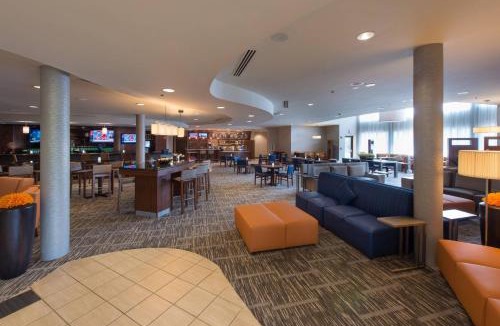 North Canton Hotel | Courtyard by Marriott Canton
