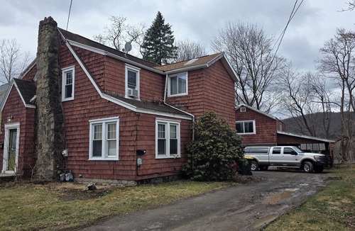 Port Crane Apartment | Cozy 1-bedroom apartment in serene Binghamton with AC