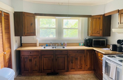 Colebrook Apartment | Cozy 1-bedroom apartment with WiFi, AC, full kitchen, in enjoyable Colebrook