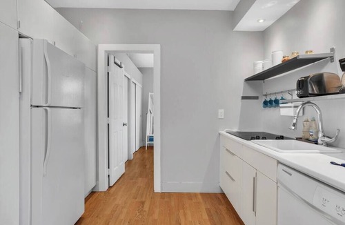 Rochester Apartment | Cozy 1-bedroom apartment in amazing Rochester with AC and gym