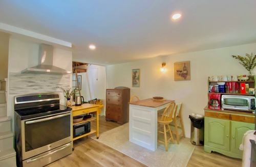 Somesville Cabin | Cozy 1-bedroom cabin with a loft in Mount Desert