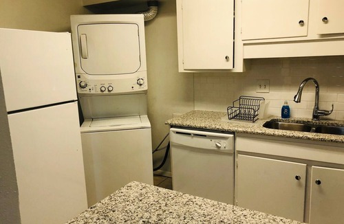 Dallas Condo | Cozy 1-bedroom condo in amazing Dallas location