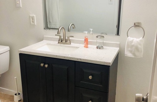 Dallas Condo | Cozy 1-bedroom condo in amazing Dallas location