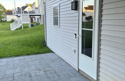 West Henrietta House | Cozy 1 fully furnished studio. Close to RIT & UR