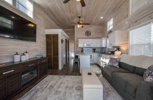 Upward Cottage | Cozy 1BR Tiny Home w/Pool Access | Free Tix