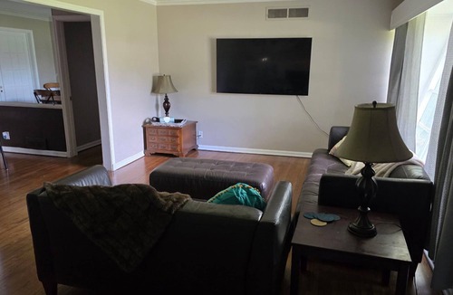 Turner Park House | Cozy 2-bedroom house in charming Tulsa