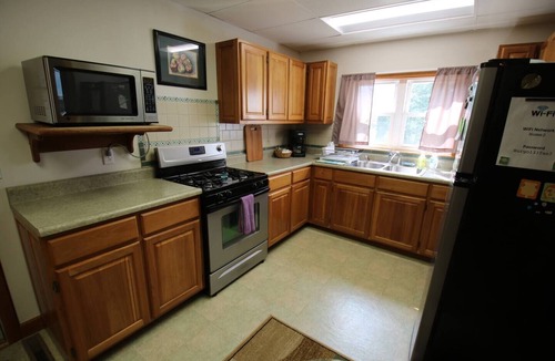 Kane Cottage | Cozy 2-BR ANF cottage w/fireplace in peaceful setting, pet friendly in Kane