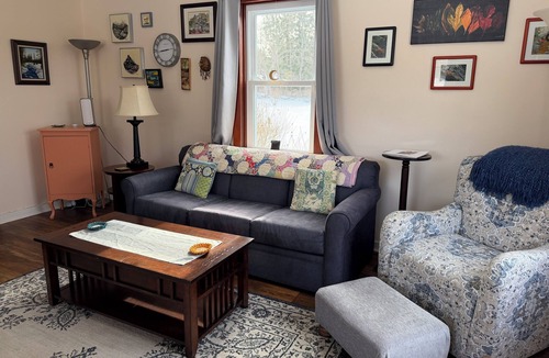 Kane Cottage | Cozy 2-BR ANF cottage w/fireplace in peaceful setting, pet friendly in Kane