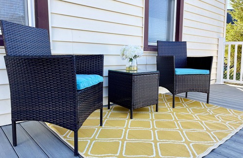 Utica House | Cozy 2BR in Utica/Smart Lock Parking Fast WiFi