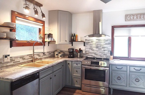 Olcott House | Cozy 3-bedroom house, attached garage & private yard. Boat parking is available.