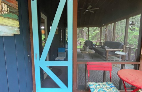 Bridgton House | Cozy 3 BR house in Bridgton, steps from Moose Pond; 3 min drive to Pleasant Mtn