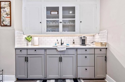 Westbrook Apartment | Cozy 3BR | Pet Friendly | Near Portland | Parking