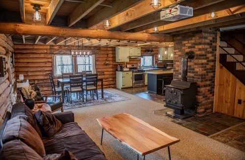 Coudersport Cabin | Cozy 4-bedroom cabin in Coudersport with View, Games, Fire Pit & Screen Porch